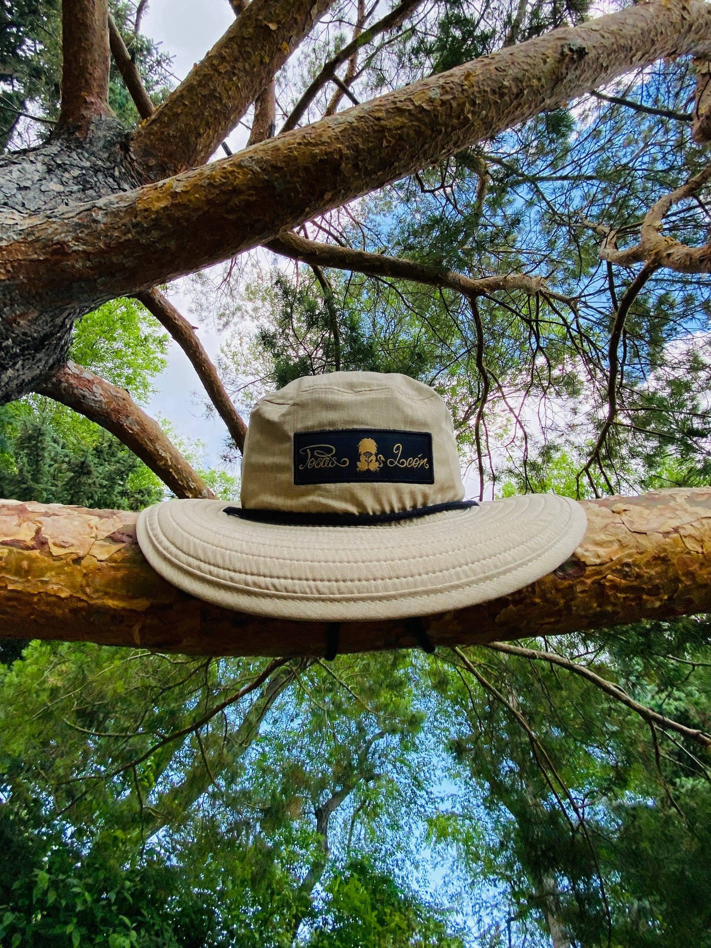 Rosas León SPF 30 Boonie Bucket Hat